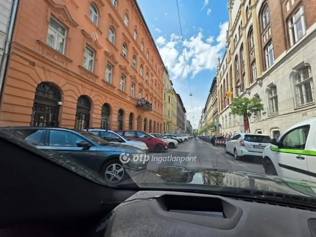 Eladó lakás Budapest VI. kerület 70 nm