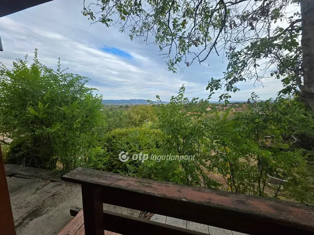 Eladó telek Budakalász 864 nm