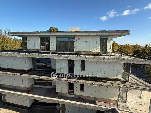 Eladó lakás Balatonalmádi 68 nm