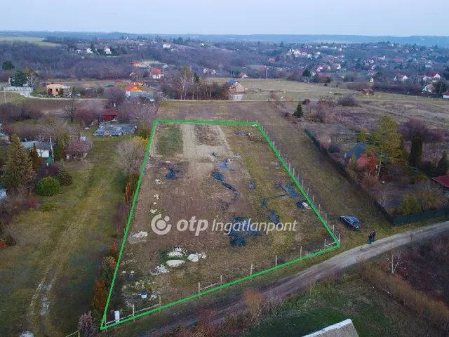 Eladó telek Balatonkenese, Külterület 2984 nm