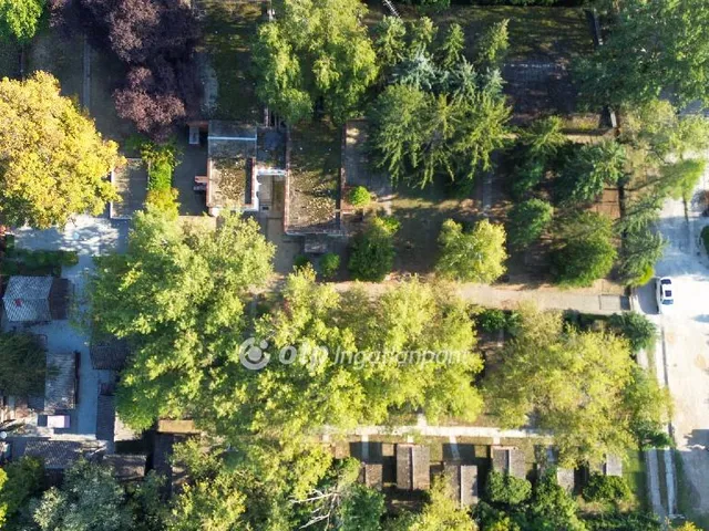 Eladó telek Balatonszárszó 4249 nm