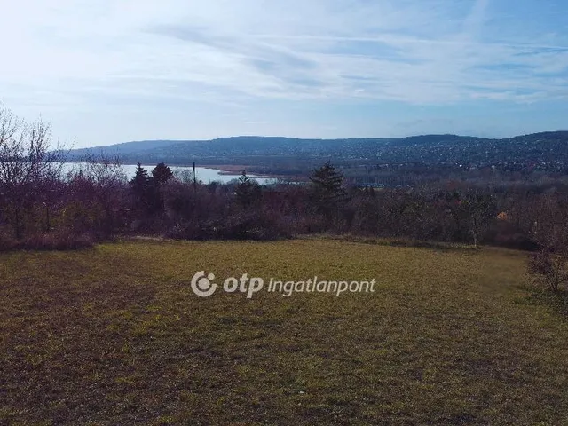 Eladó telek Balatonfűzfő, Mámatető 909 nm