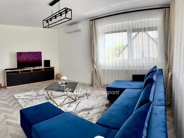 Eladó ház Balatonszepezd 220 nm