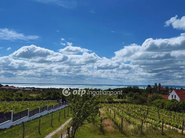 Eladó telek Felsőörs 2419 nm