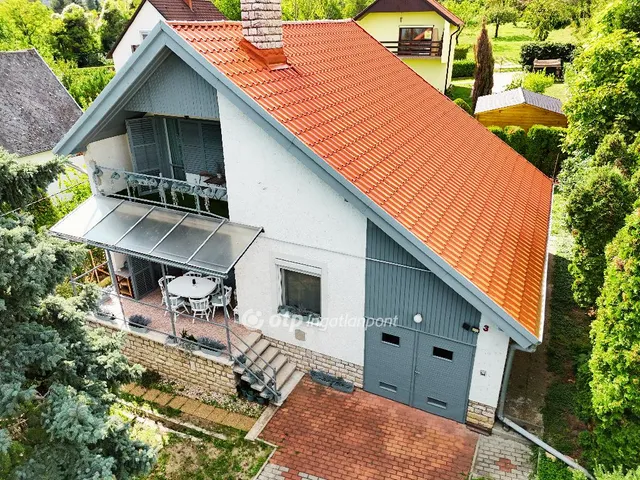 Eladó ház Balatonalmádi, Káptalanfüred 98 nm