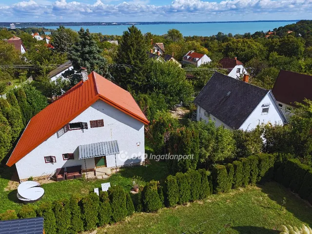 Eladó ház Balatonalmádi, Káptalanfüred 98 nm