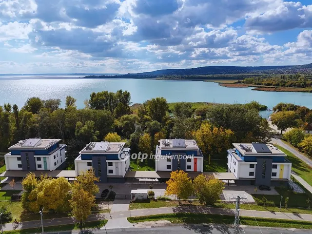 Eladó lakás Balatonfűzfő 62 nm
