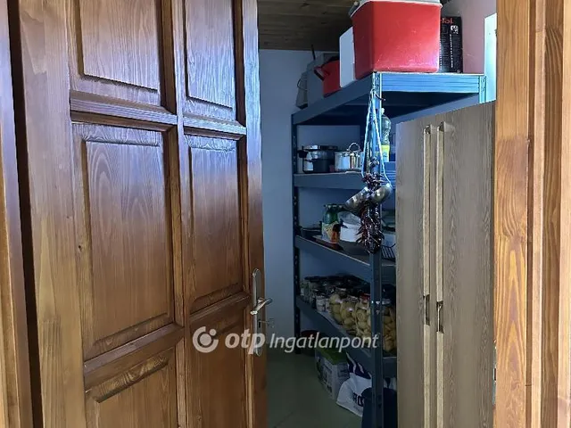 Eladó ház Isztimér 146 nm