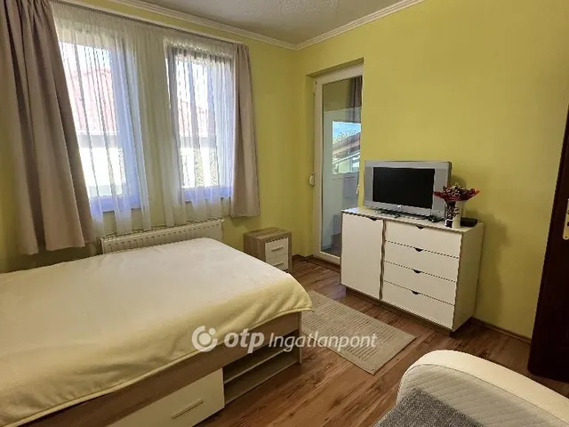 Eladó ház Isztimér 146 nm