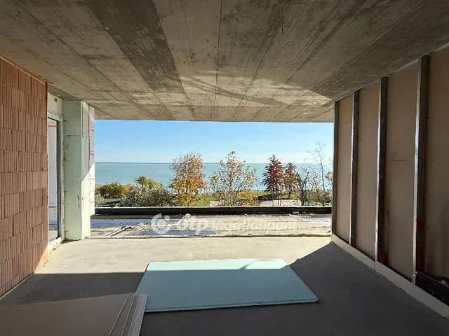 Eladó lakás Balatonalmádi 147 nm