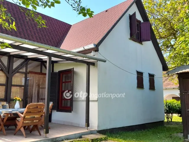 Eladó üdülő és hétvégi ház Balatonfőkajár 96 nm