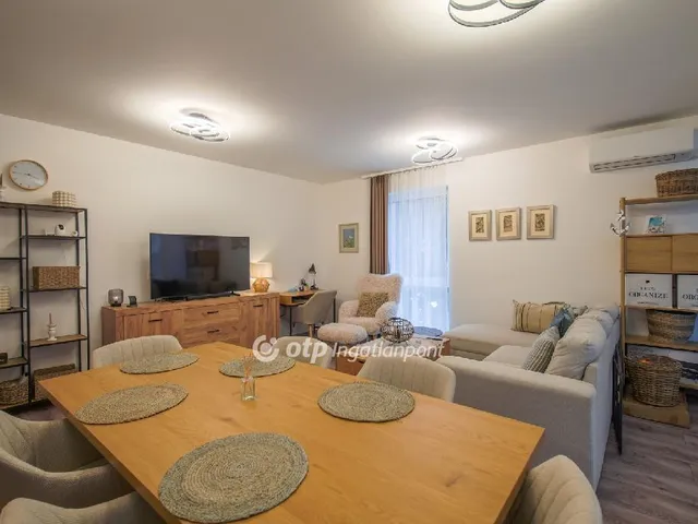 Eladó lakás Siófok, Aranypart 66 nm