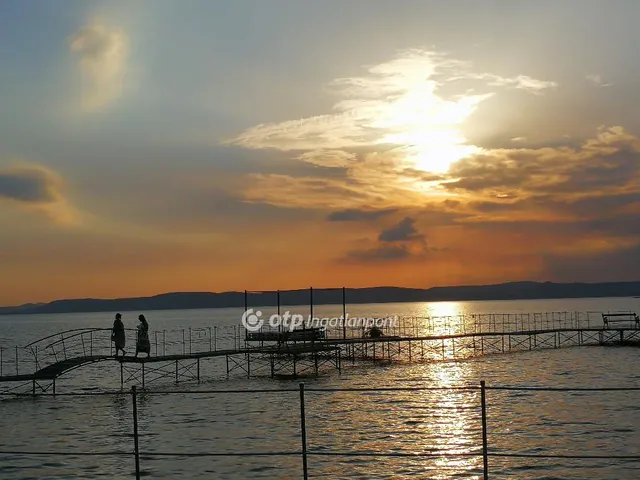 Eladó telek Balatonőszöd 665 nm