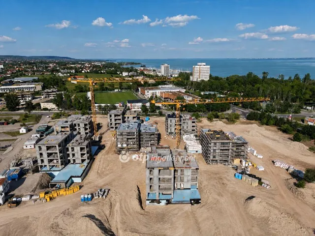 Eladó lakás Balatonfüred, Ófalu 91 nm