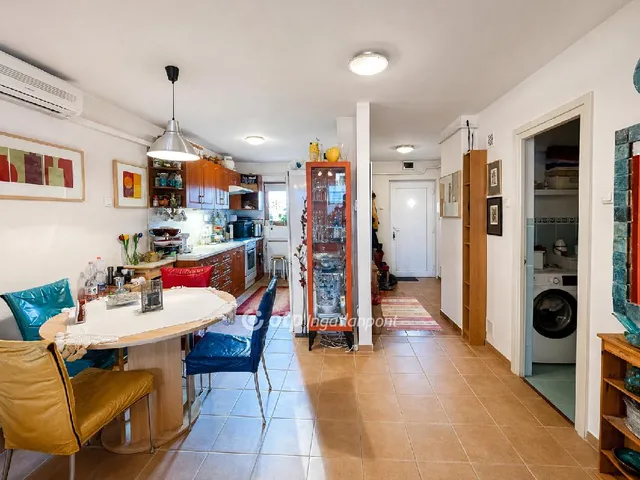 Eladó lakás Debrecen 74 nm
