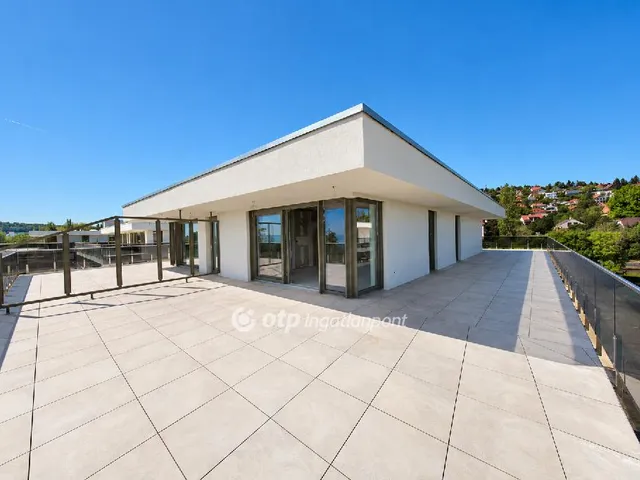 Eladó lakás Balatonalmádi 124 nm