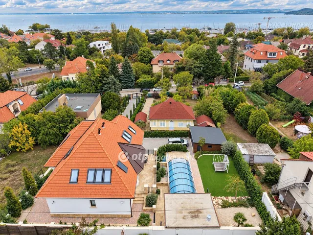 Eladó ház Balatonfüred 320 nm
