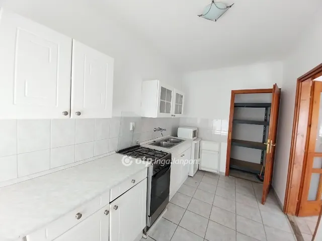 Kiadó ház Nyíregyháza, Oros 140 nm
