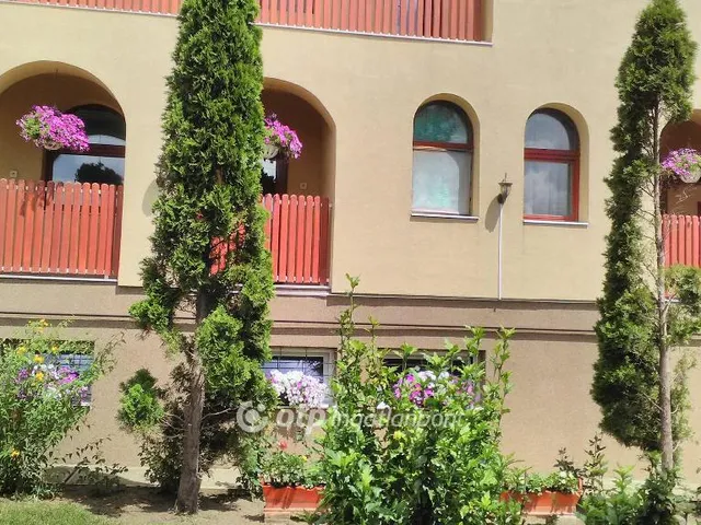Eladó ház Nyírmada 250 nm