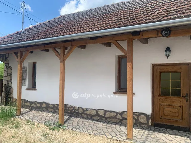 Eladó ház Bodrogkisfalud 57 nm