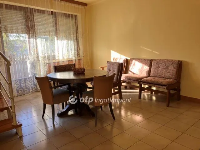 Eladó lakás Nyíregyháza, Belváros 140 nm