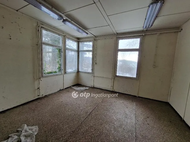 Eladó telek Budakeszi 3838 nm