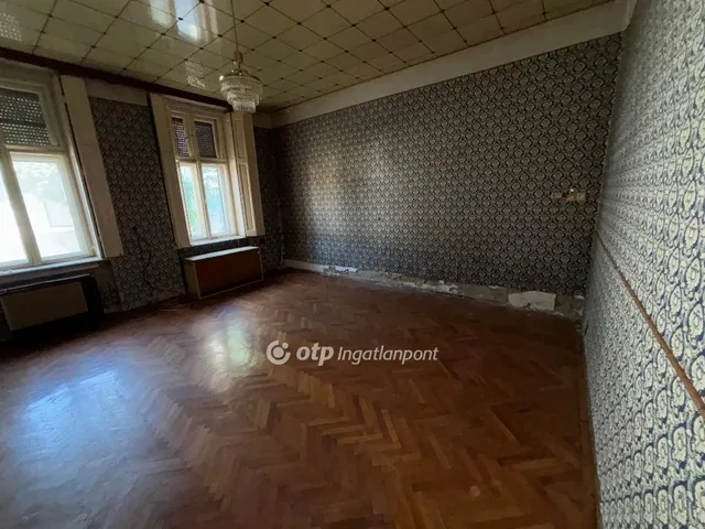 Eladó lakás Kisvárda 215 nm