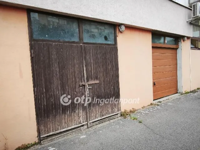 Eladó garázs Nyíregyháza 20 nm