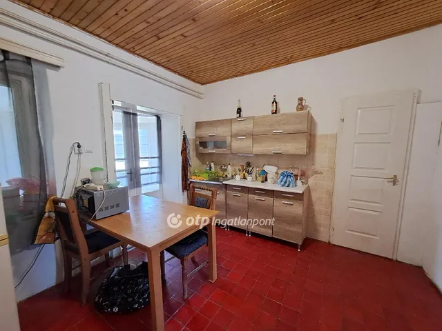 Eladó ház Kenderes 105 nm