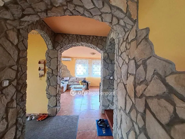 Eladó ház Kisújszállás 142 nm