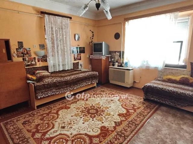 Eladó ház Kisújszállás 69 nm