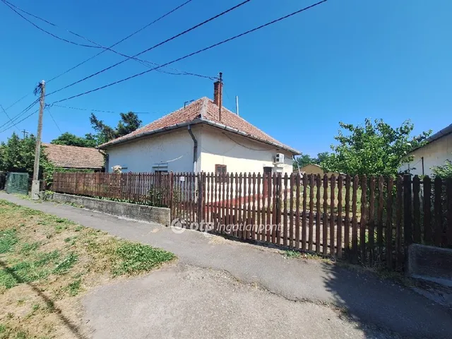 Eladó ház Füzesgyarmat 69 nm