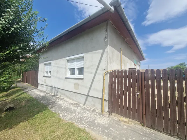 Eladó ház Karcag 60 nm
