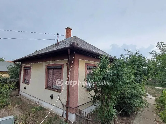 Eladó ház Kisújszállás 67 nm
