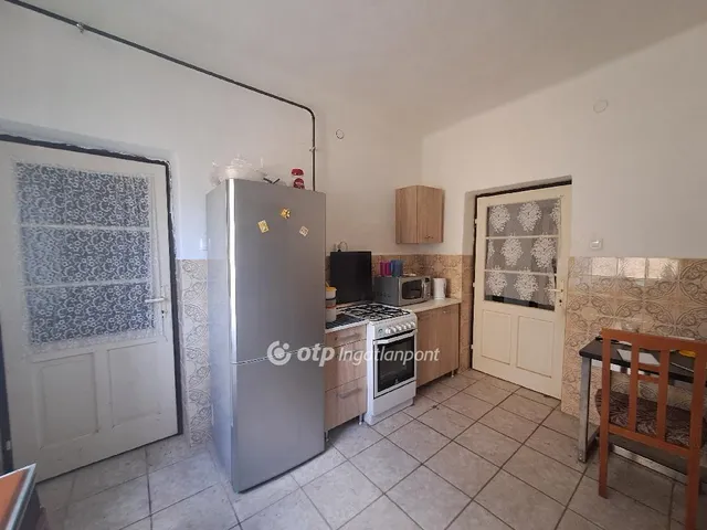 Eladó ház Kenderes 92 nm