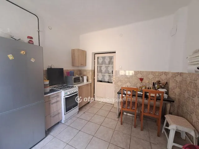 Eladó ház Kenderes 92 nm