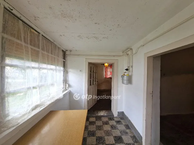 Eladó ház Abádszalók 45 nm