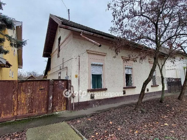 Eladó ház Karcag 69 nm