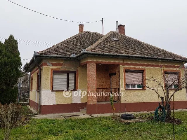 Eladó ház Kisújszállás 92 nm