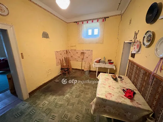 Eladó ház Kisújszállás 61 nm