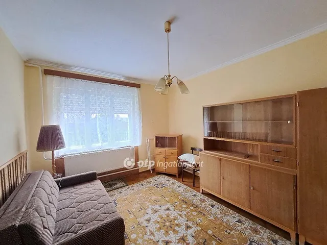 Eladó ház Kisújszállás 69 nm