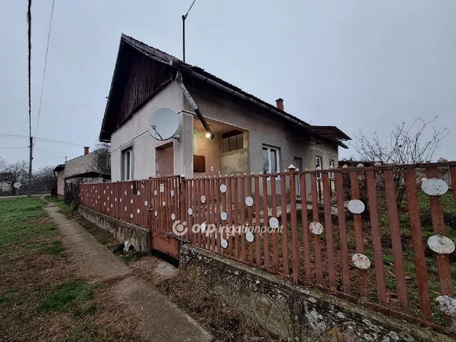 Eladó ház Biharnagybajom 116 nm