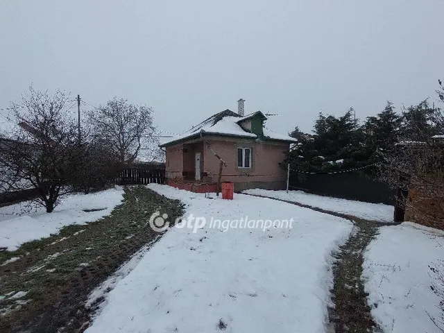 Eladó ház Túrkeve 47 nm