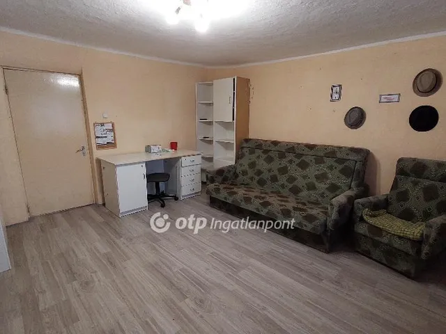 Eladó ház Kisújszállás 45 nm