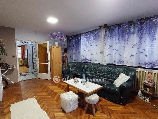 Eladó ház Tiszaroff 108 nm