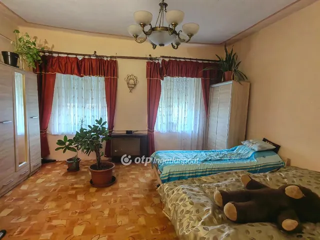 Eladó ház Karcag 126 nm