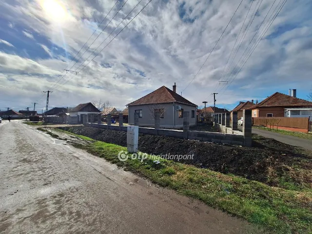 Eladó ház Komádi 67 nm