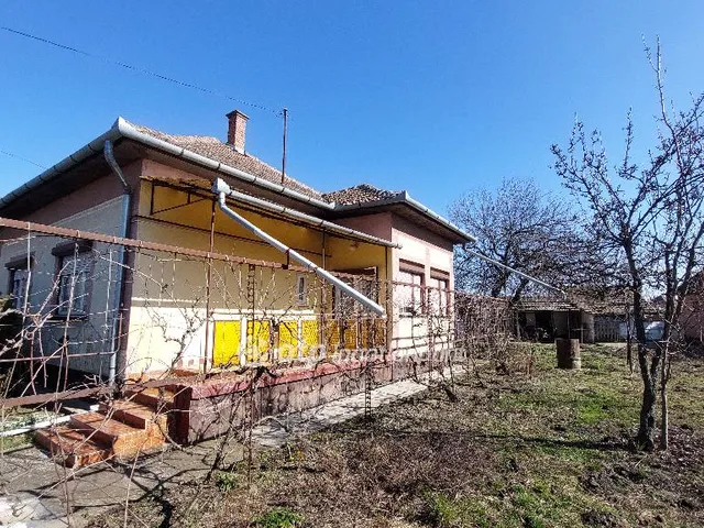 Eladó ház Dévaványa 64 nm