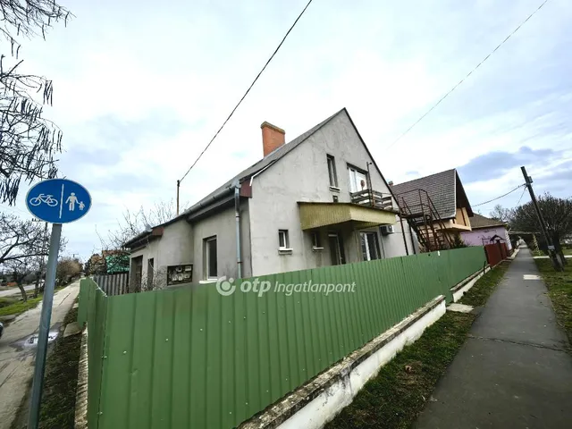 Eladó ház Túrkeve 143 nm