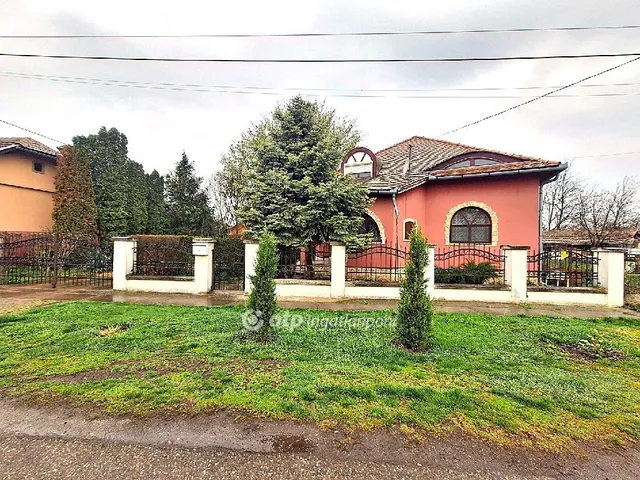 Eladó ház Biharnagybajom 176 nm